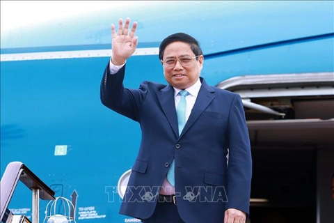 Prime Minister leaves Hanoi for regional events in China