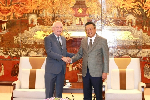 Hanoi to strengthen ties with Argentina's localities via cultural programs