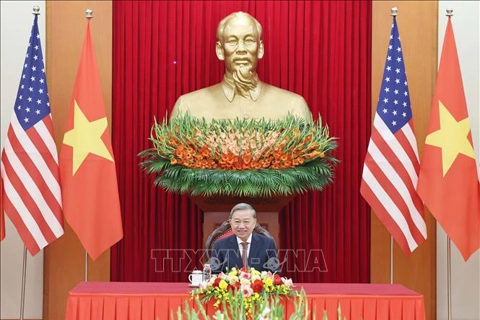 Vietnam Party Chief holds talks with US President-elect Donald Trump