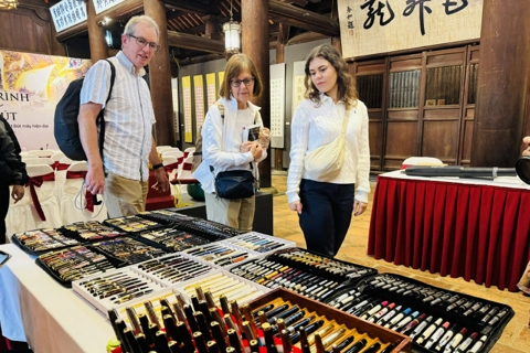 Fountain pen exhibition opens at Temple of Literature