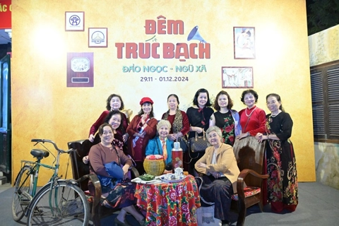 Truc Bach Night draws 40,000 visitors in three days