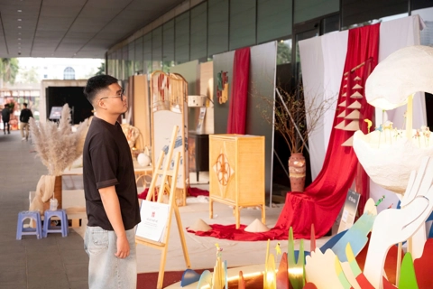 Exhibition combines young creativity with Phu Xuyen’s traditional crafts