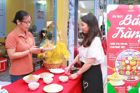 Hanoi’s Old Quarter turns street food into a global tourism draw