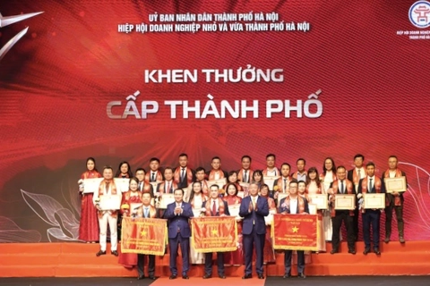 Hanoi honors 118 leading enterprises and entrepreneurs