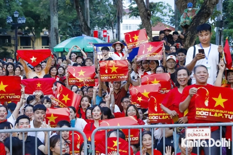 Excitement builds in Hanoi as thousands witness National Day parade rehearsal