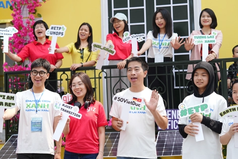 Memorable images of Hanoi’s activities in response to Earth Hour 2025
