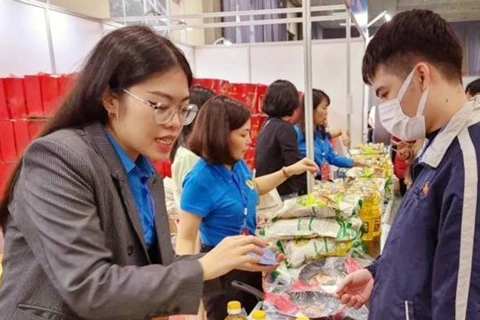 Hanoi brings "Made in Vietnam" for Tet shopping 