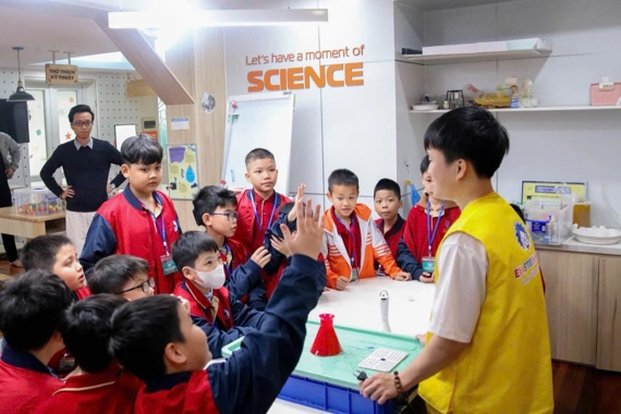 Hanoi prioritizes proper care for all children