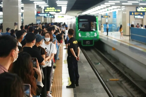 Hanoi transport ridership surges during Tet, Metro traffic up over 30%