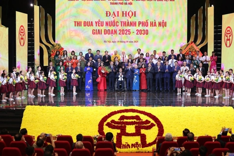 Prime Minister urges Hanoi to shine as beacon of talent and humanity