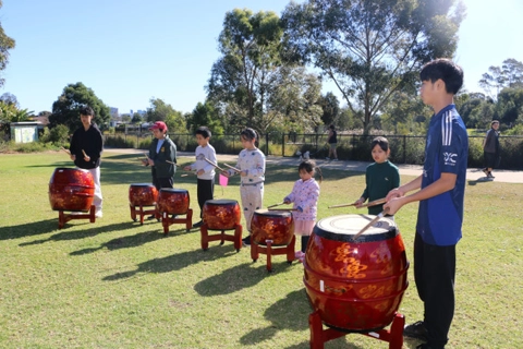 Folk games connect Vietnamese-Australian children to cultural roots