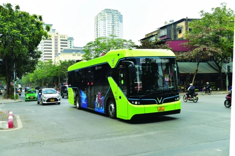 Hanoi's bus fleet will be fully green by 2030