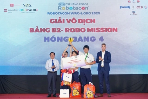 Vietnam names teams for World Robot Olympiad