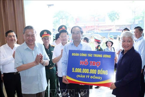 Party leader directs flood relief efforts in devastated northern province
