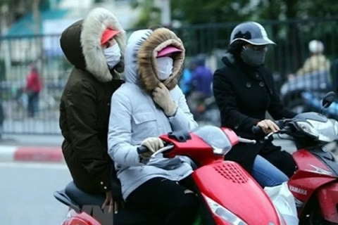 Cold front approaches northern Vietnam, Hanoi shivers at 10°C
