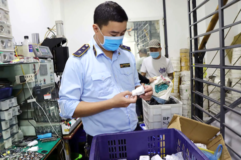 Hanoi strictly handles e-commerce fraud in H1
