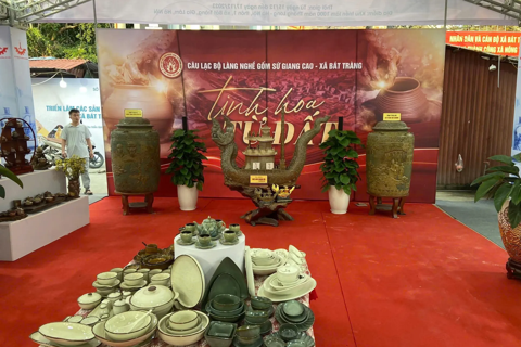 Hanoi OCOP exhibition promotes handicrafts and traditional villages