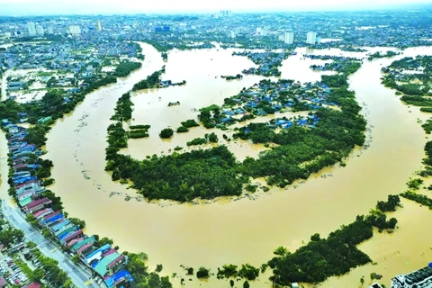 Highest rainfall in Hanoi and Thai Nguyen, PM requests measures tackling flash floods