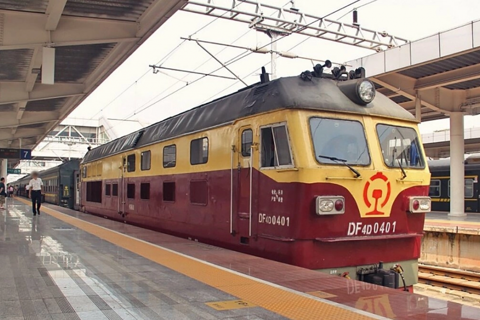 Vietnam-China rail line welcomes 4,000 passengers in first two months
