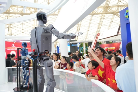 Exhibition of National Achievements attracting record-high visitors
