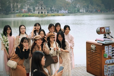 How young Vietnamese make a shift in Tet celebrations