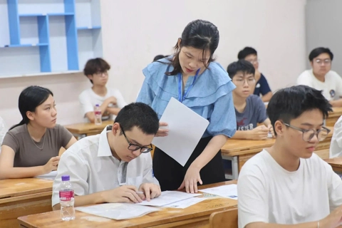 Hanoi launches digital map to help students find exam sites
