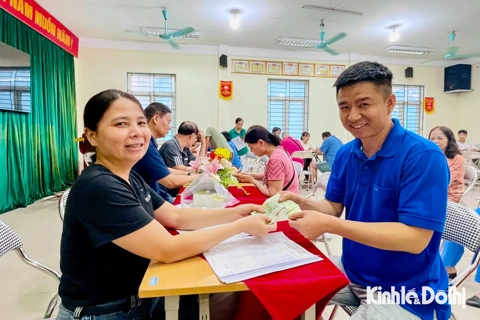 Hanoi residents delighted with gifts marking 80th National Day celebrations