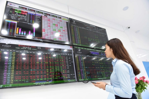 Vietnamese stock market extends gain
