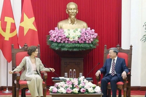 UNESCO to support Vietnam in heritage preservation, socio-cultural development