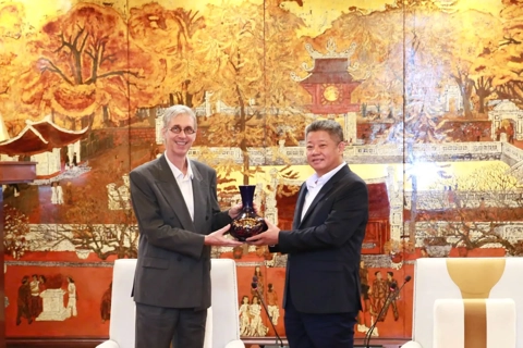 Hanoi, France’s IRD to join hands on air pollution monitoring project
