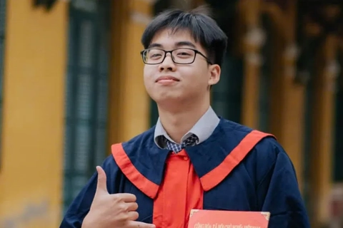 Hanoi student is best performer in national high school graduation exam