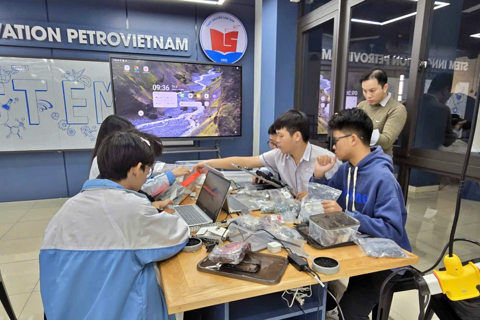 PetroVietnam advances nationwide STEM classrooms to drive innovation and future talent