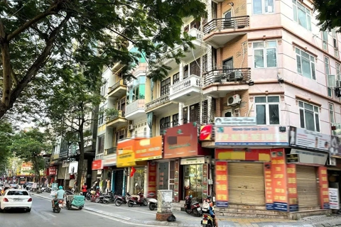 Street front house prices in central Hanoi close to $27,000/m2
