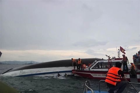Twenty-eight bodies found after tourist boat capsizes in Ha Long Bay