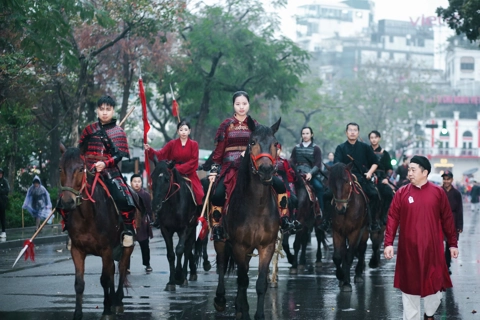 Riding into history: Hanoi youth rediscover heritage on horseback
