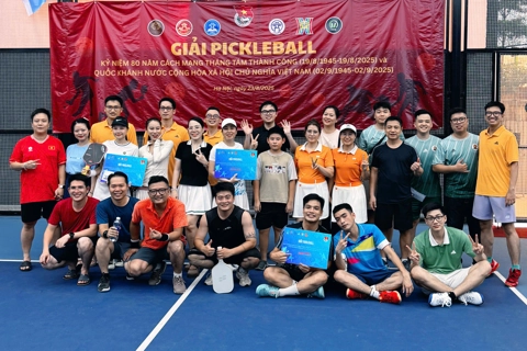 Pickleball sparks new energy in activities of Hanoi People’s Committee Youth Union
