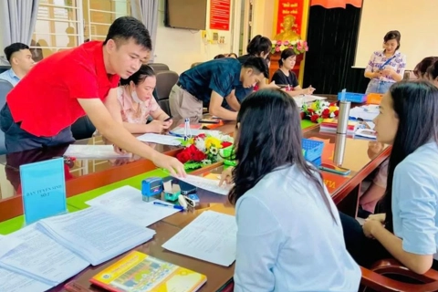 Hanoi celebrates smooth first day of primary school enrollment