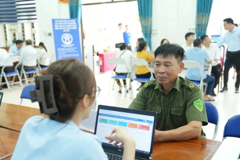 Hanoi rolls out digital public service training across all 126 communes and wards