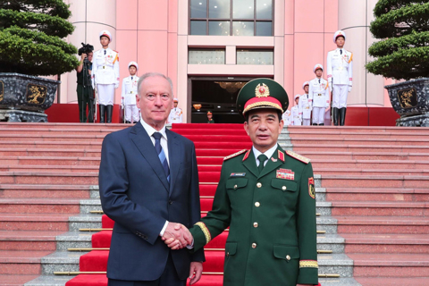 Vietnam, Russia strengthen maritime defense cooperation
