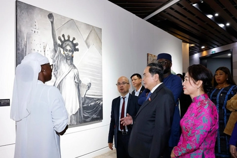 Vietnam's National Assembly Chairman highlights cultural ties during Senegal museum visit