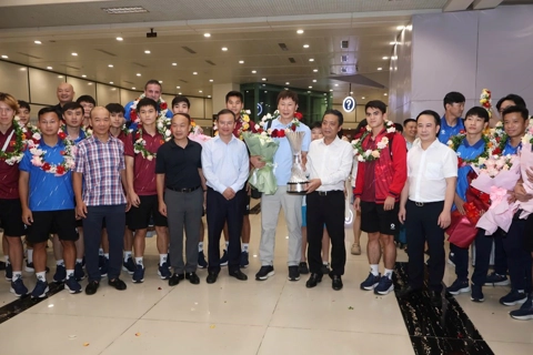 U23 Vietnam receives national honors for ASEAN Cub Championship 