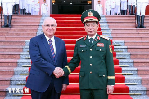 Vietnam, Turkey vow stronger defense ties