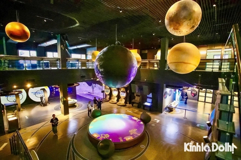 Hanoi’s youth embrace the vibrant science world at Vietnam Space Museum