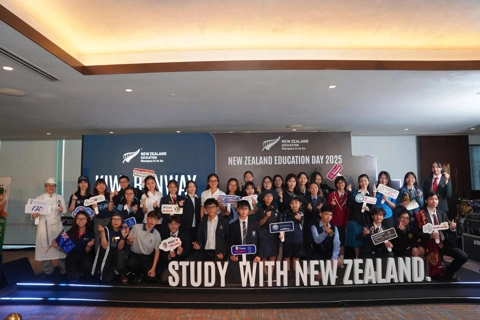 New Zealand offers school scholarships to Vietnamese students