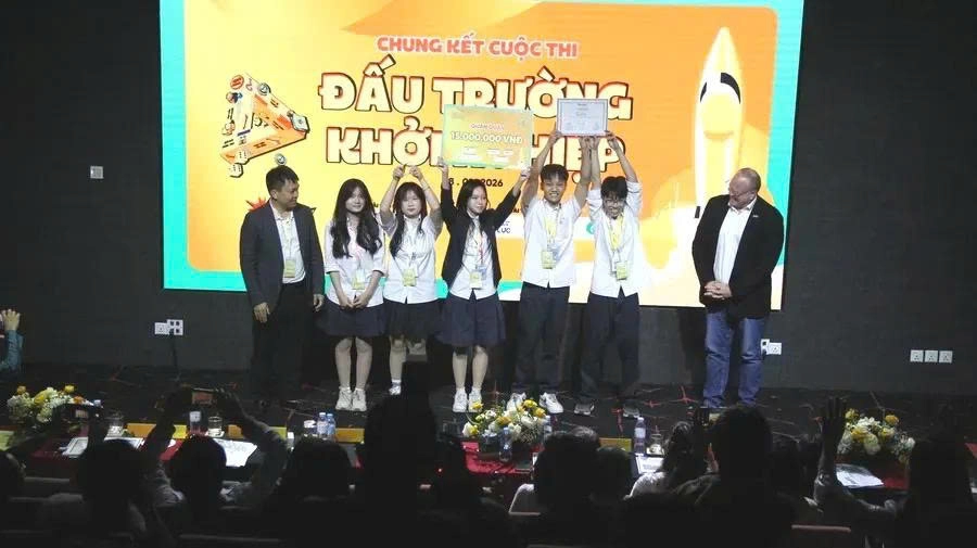 Hanoi students win Startup Arena 2025 with sustainable fashion innovation