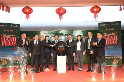 Happiness Train spreads human values and promotes Vietnam tourism