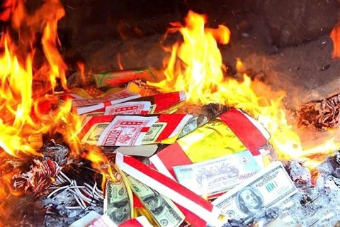 Fire safety alert rise during Tet as worship practices and routines intensify