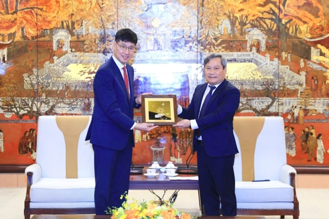 Hanoi backs Samsung expansion to deepen high-tech investment and talent development