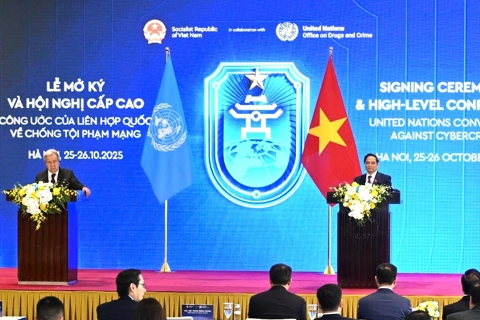 Vietnam urges global unity against cybercrime at Hanoi Convention signing