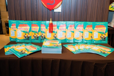 New textbooks launched to support Vietnamese teaching abroad